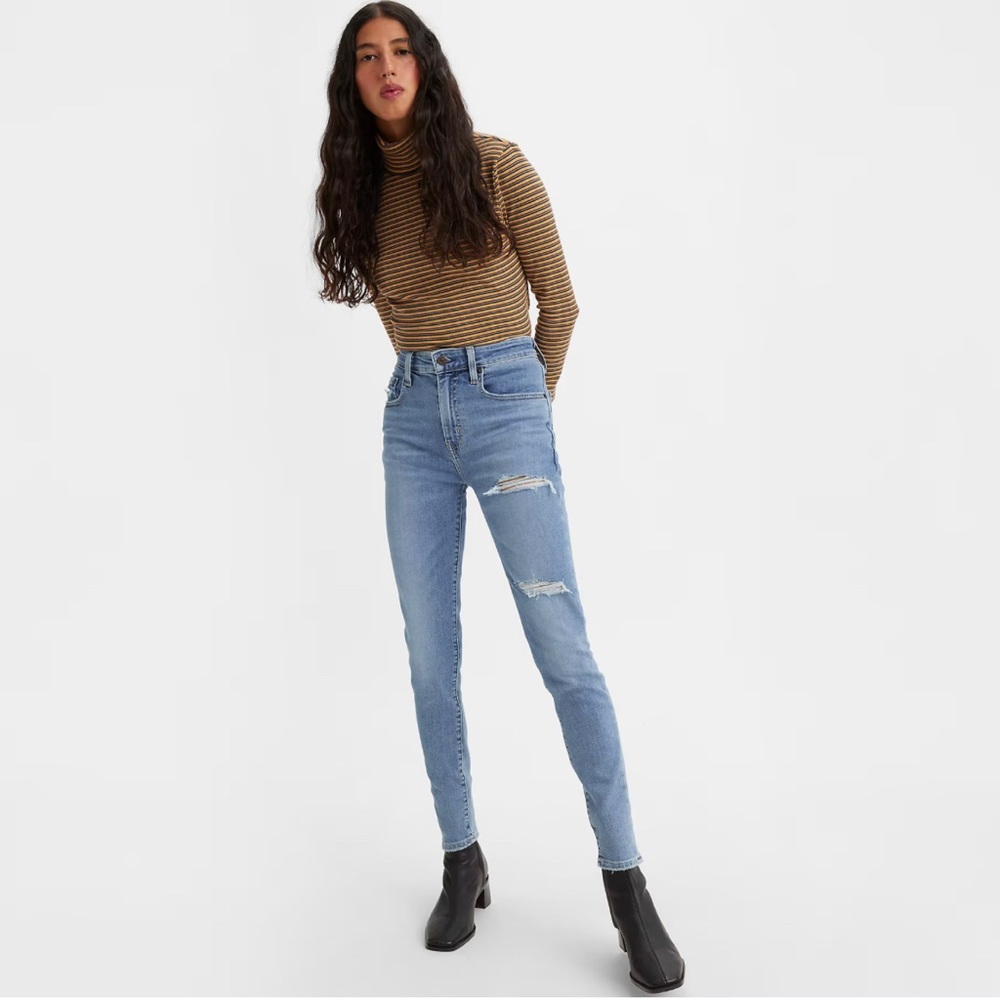 Levi's High Rise Skinny Jeans 721 Distressed Light Wash Size 26